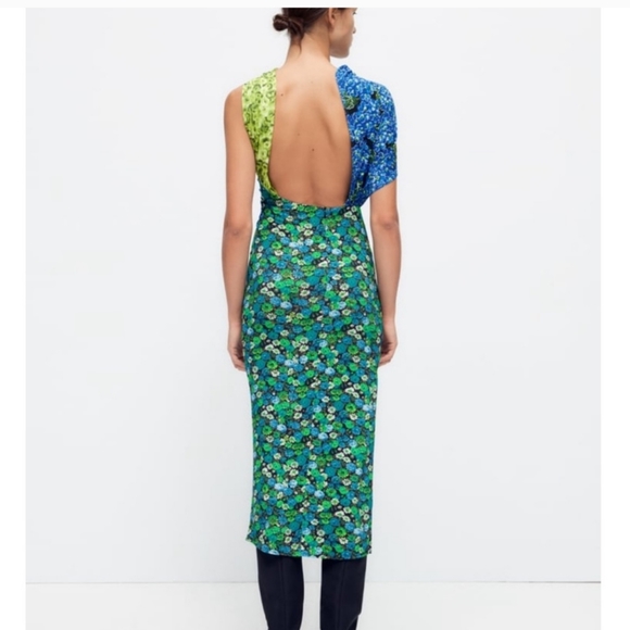 Zara (Bloggers Favorite) Off Shoulder Assymetrical Midi Dress Size Medium - Picture 7 of 15